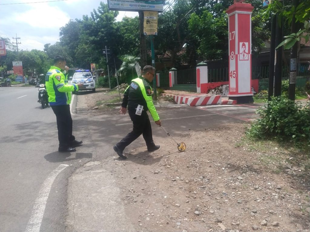 Wanita Penumpang Becak Motor di Bondowoso Tewas Kecelakaan