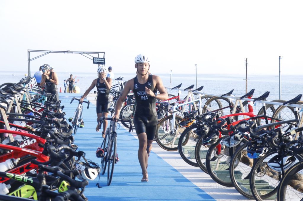 Kejurnas Triathlon di Situbondo
