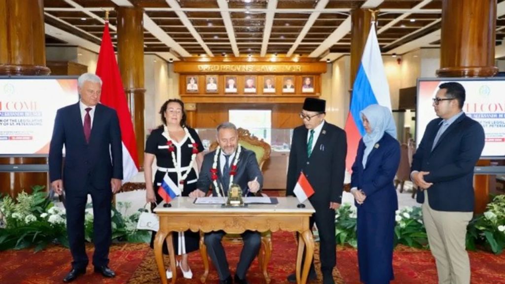DPRD Jatim Dijajaki Kerja Sama dengan Parlemen St. Petersburg, Sektor Maritim hingga Budaya Jadi Fokus