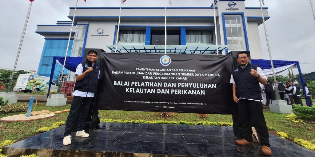 Kisah Penyelamatan Penyuluh KP Sekeluarga di Samudera Hindia