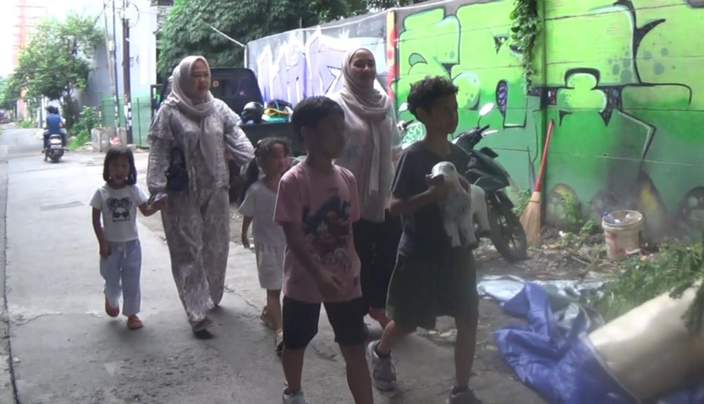 Kisah 2 Bocah SD Surabaya Pecah Celengan, Demi Membeli Hewan Kurban
