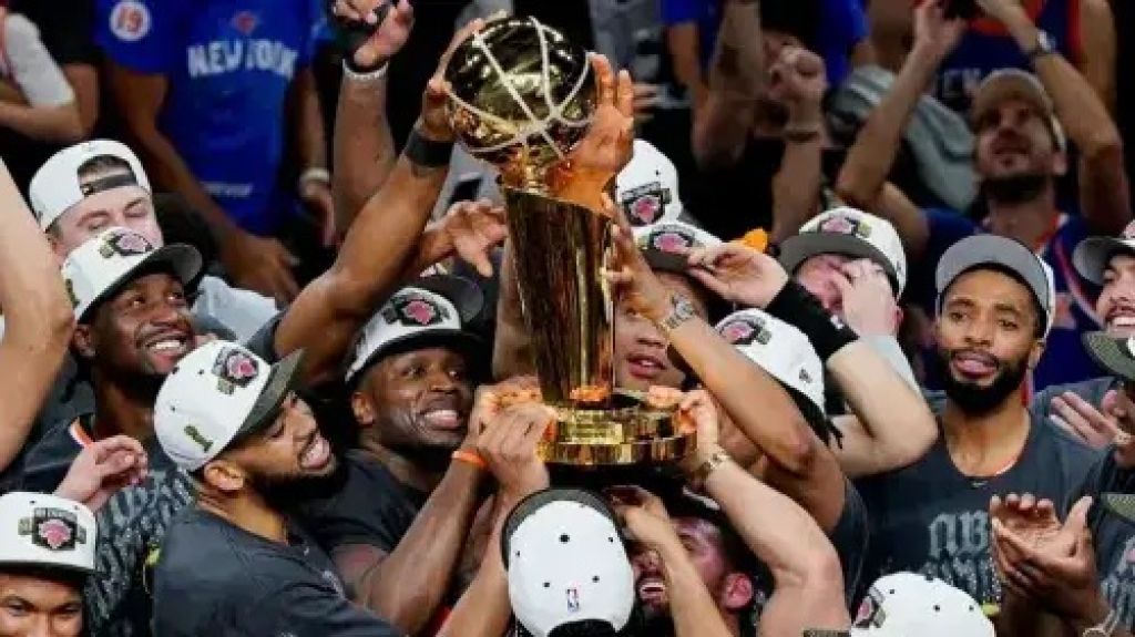 Akhiri Kutukan 53 Tahun! Knicks Juara NBA 2026, Brunson Ukir Sejarah di San Antonio