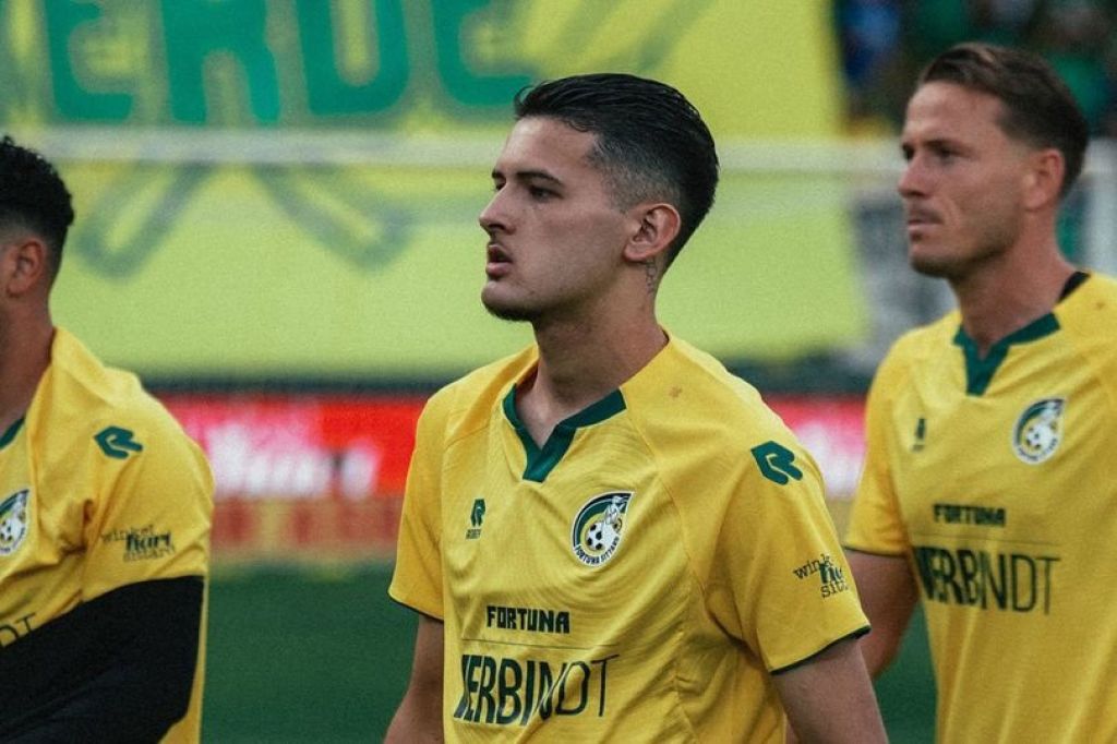Duo Timnas Indonesia di Eredivisie: Justin Hubner dan Dean James Saling Unjuk Gigi