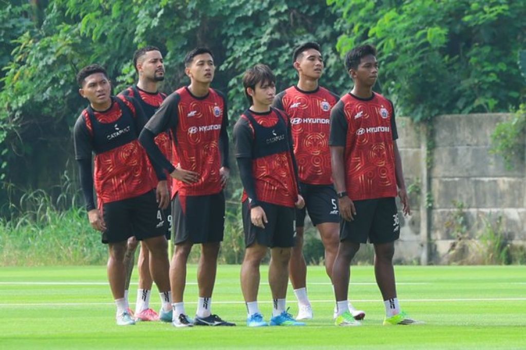 The Jakmania Kepung Latihan Persija, Tuntut Macan Kemayoran Tumbangkan Persib di Samarinda
