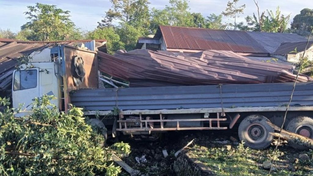 Truk Rem Blong Tabrak Empat Kendaraan di Dairi, Dua Anak Meninggal Dunia