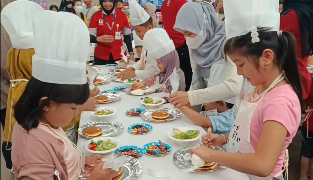 Lomba Menghias Pancake Bagi Anak-anak di Surabaya