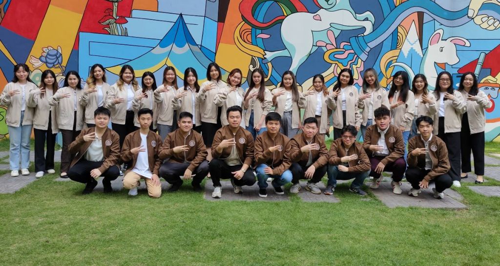 Mahasiswa UC Surabaya Tiap Tahun Alami Peningkatan Lolos Program IISMA
