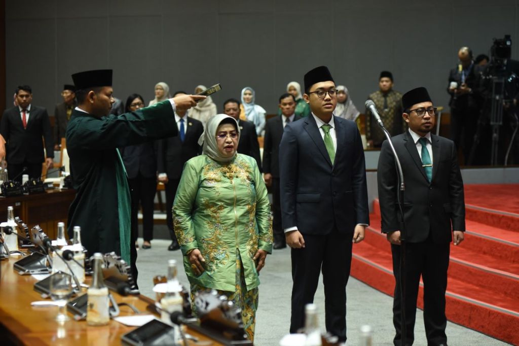 Mantan Wartawan dan Aktivis Asal Jember Dilantik PAW Anggota DPR RI
