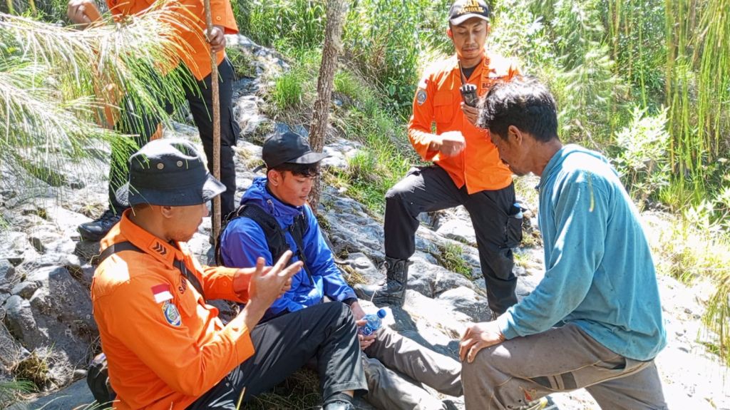 Cerita Pelajar Tersesat saat Mendaki Gunung Agung Bali, Ditemukan di Tepi Jurang