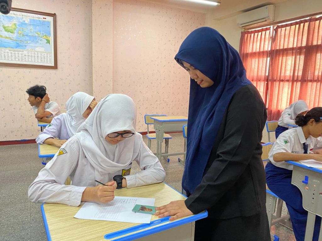Efektivitas Penggunaan Media Pembelajaran Flashcard pada  Siswa SMPTAG Surabaya
