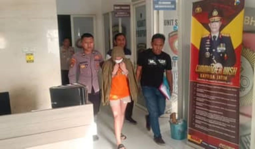 Wanita Cantik Pembunuh Driver Taksi Online Dijerat Pasal Curat bukan Pembunuhan