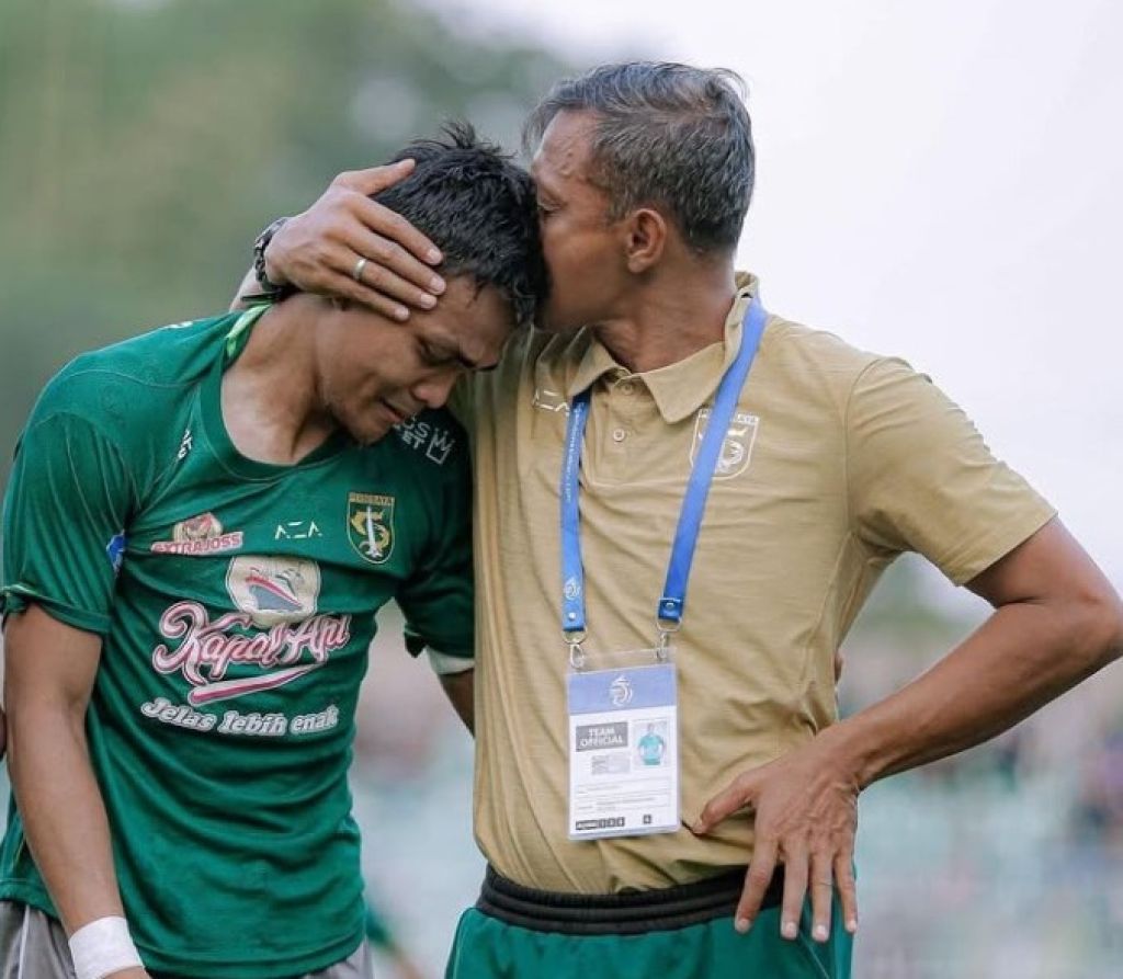 Bejo Sugiantoro bersama anaknya Rachmat Irianto