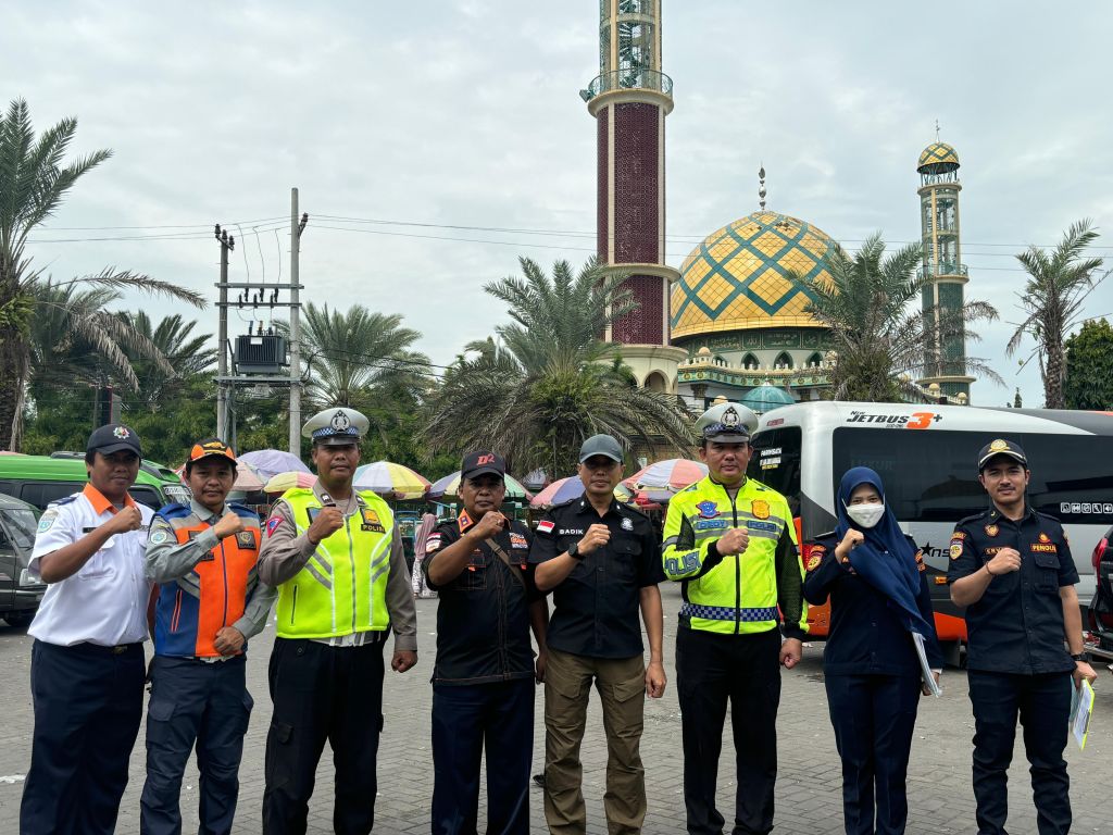 Tim gabungan menggelar ramcek di wisata religi Mbah Kholil Bangkalan, Madura