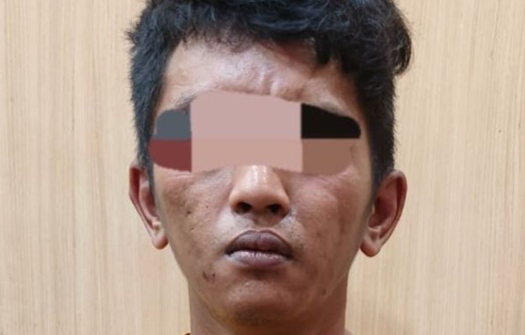 Tersangka MAK diamankan di Mapolrestabes Surabaya (Foto: Ist)