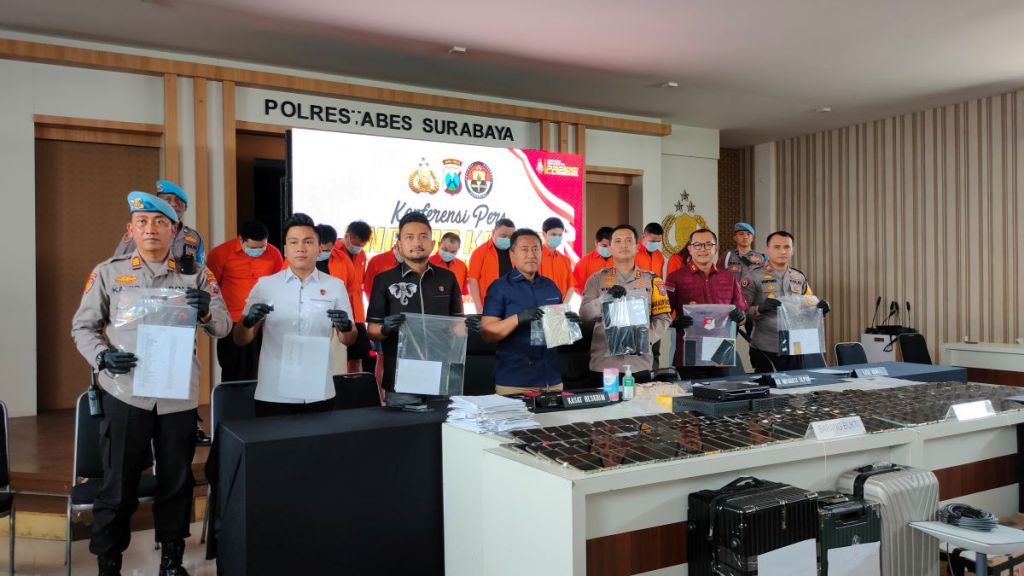 Begini 3 Modus Scamming yang Digunakan 10 WNA di Surabaya