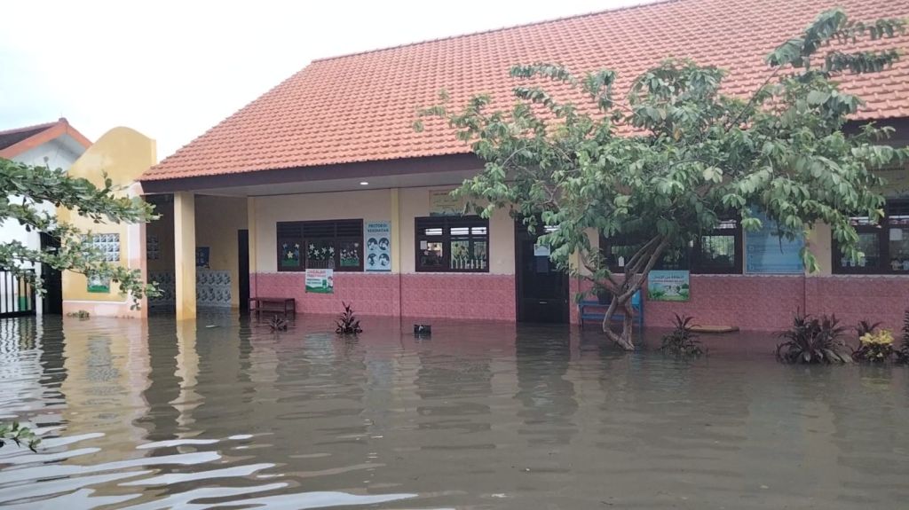 Sekolah Terdampak Banjir, Pelajar SDN Tempuran Mojokerto Diliburkan