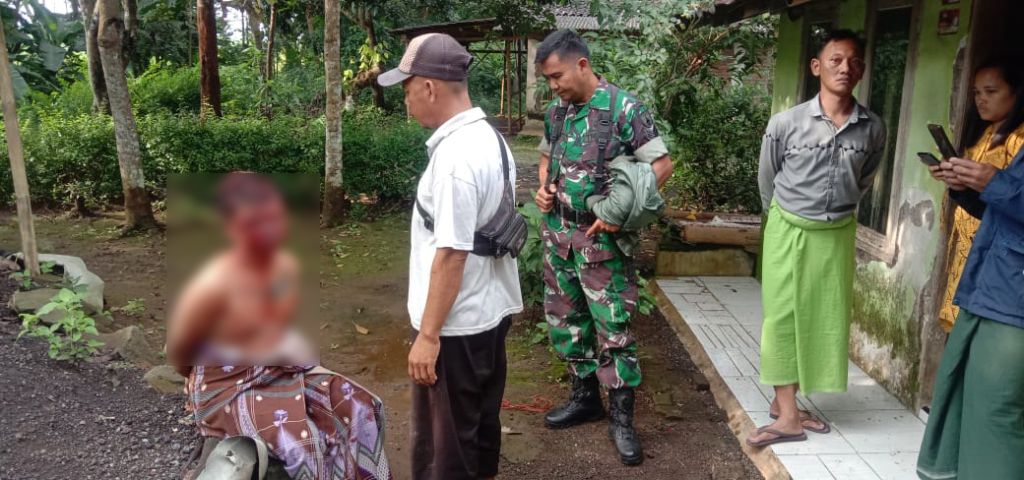 Tepergok Tidur Bersama Istri Orang, Pria di Jember Bersimbah Darah