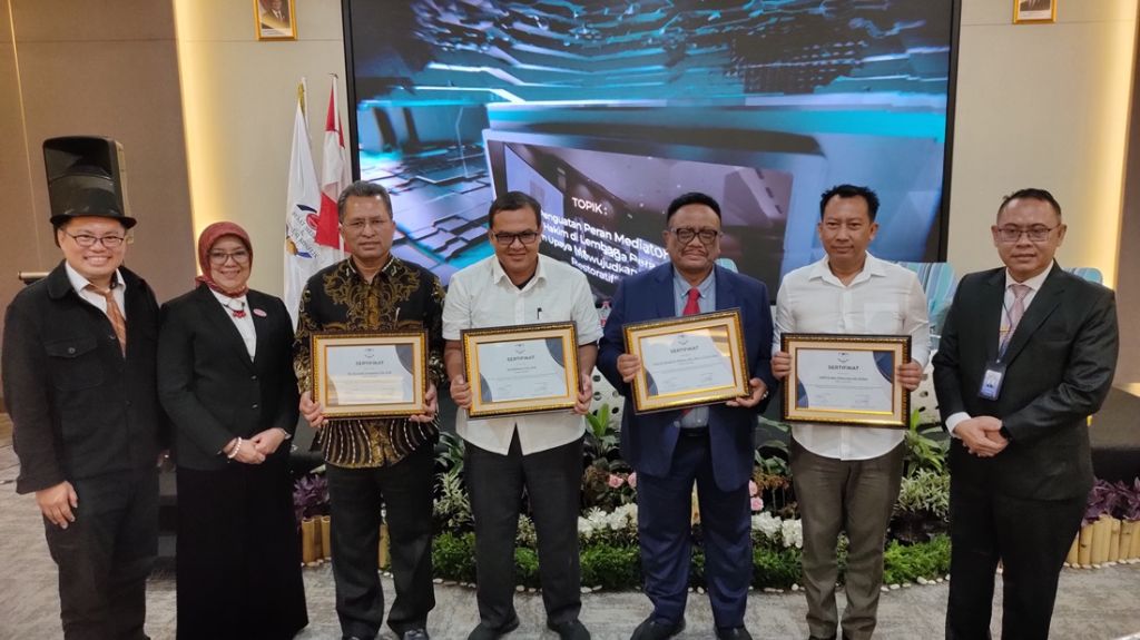 Gelar Seminar di Surabaya, PMRK Sebut Mediator Merupakan Profesi Masa Depan