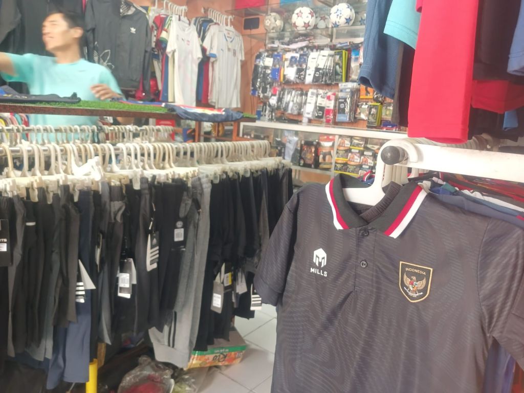 Toko kostum olahraga Vandist Sport, Jalan Pahlawan, Kota Mojokerto