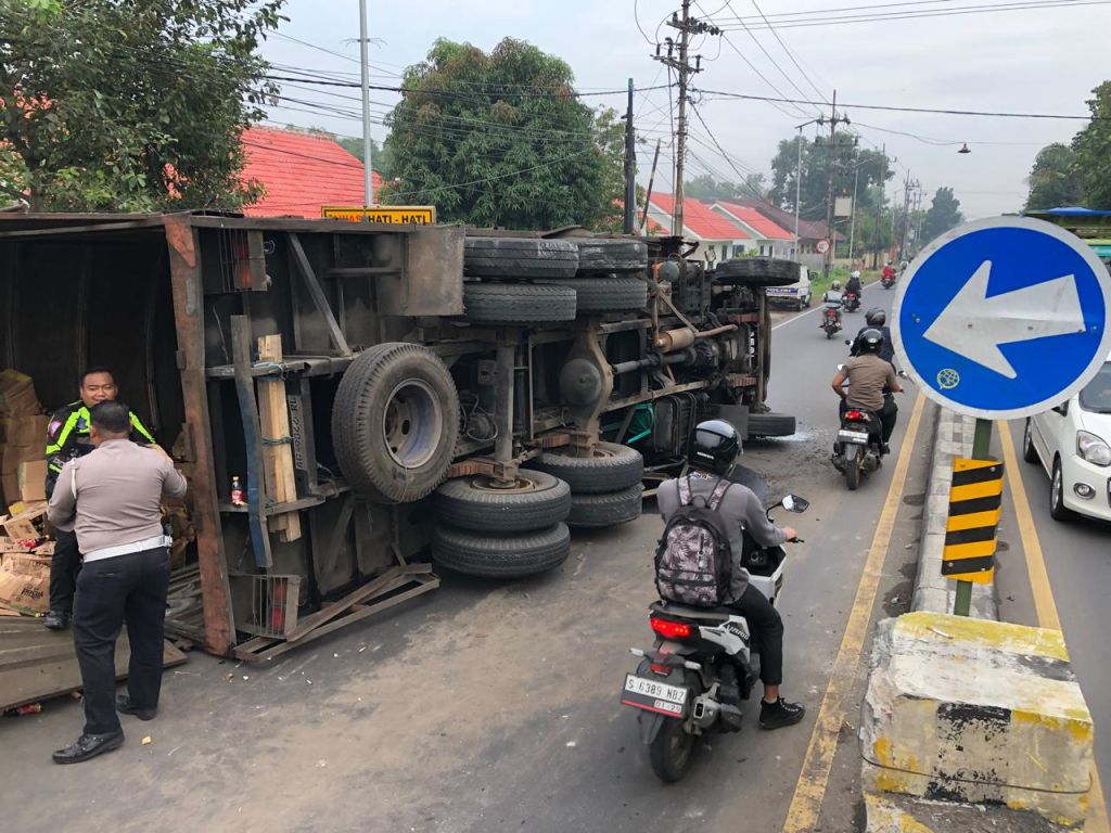 Median Jalan Depan SPN Polda Jatim di Mojokerto Dievaluasi, Simak Rencananya