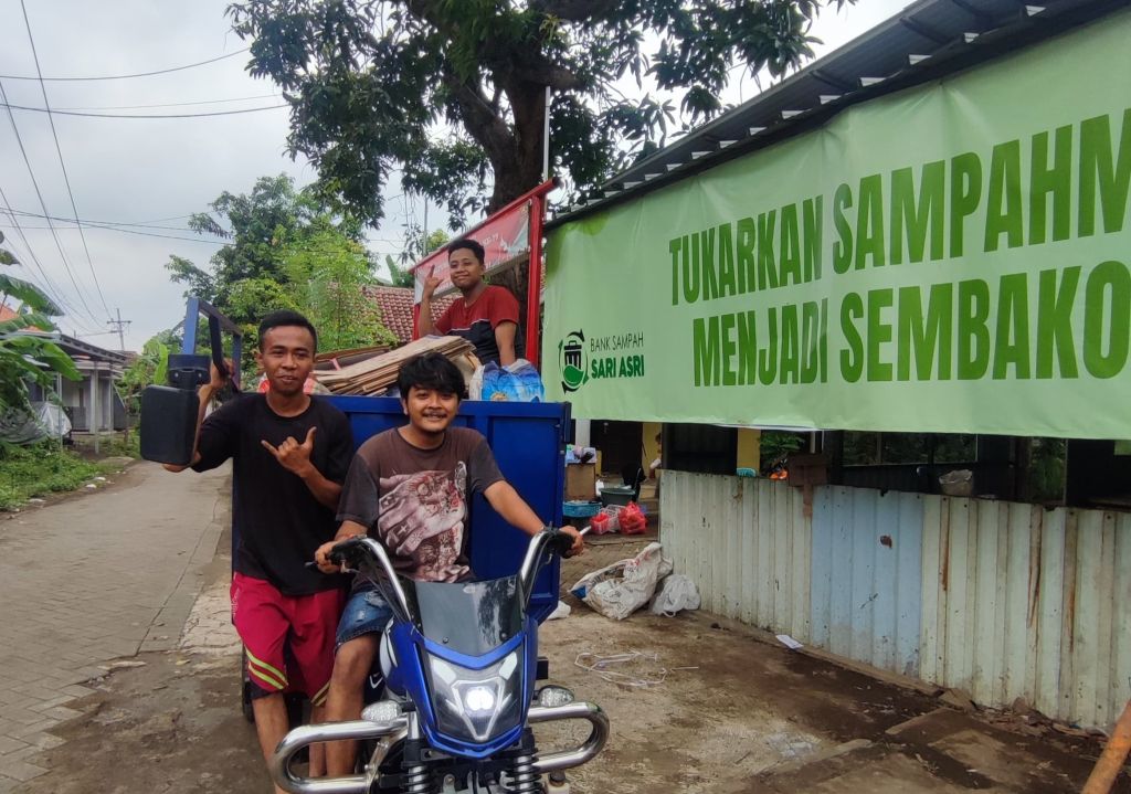 Hanya dengan Menyetorkan Sampah, Warga Pasuruan Bisa Dapat Sembako atau Uang Tabungan