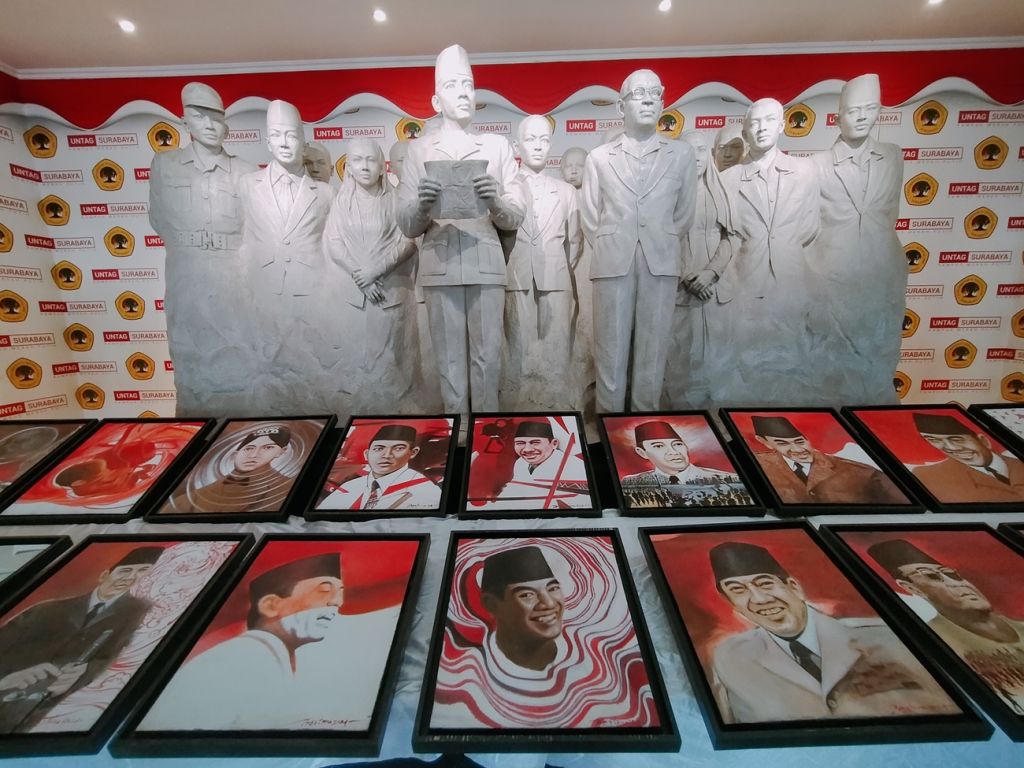 YPTA Surabaya Pamerkan 50 Lukisan Berbagai Perspektif Soekarno