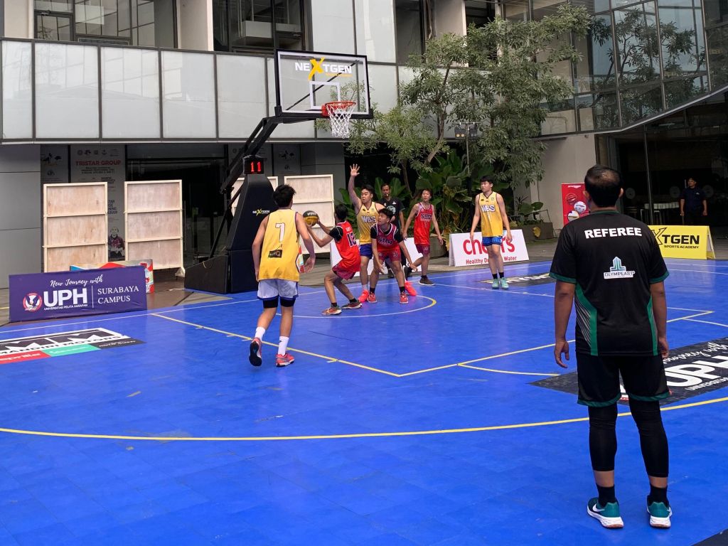 Kompetisi Basket dan Dance Tingkat Jatim di UPH Surabaya