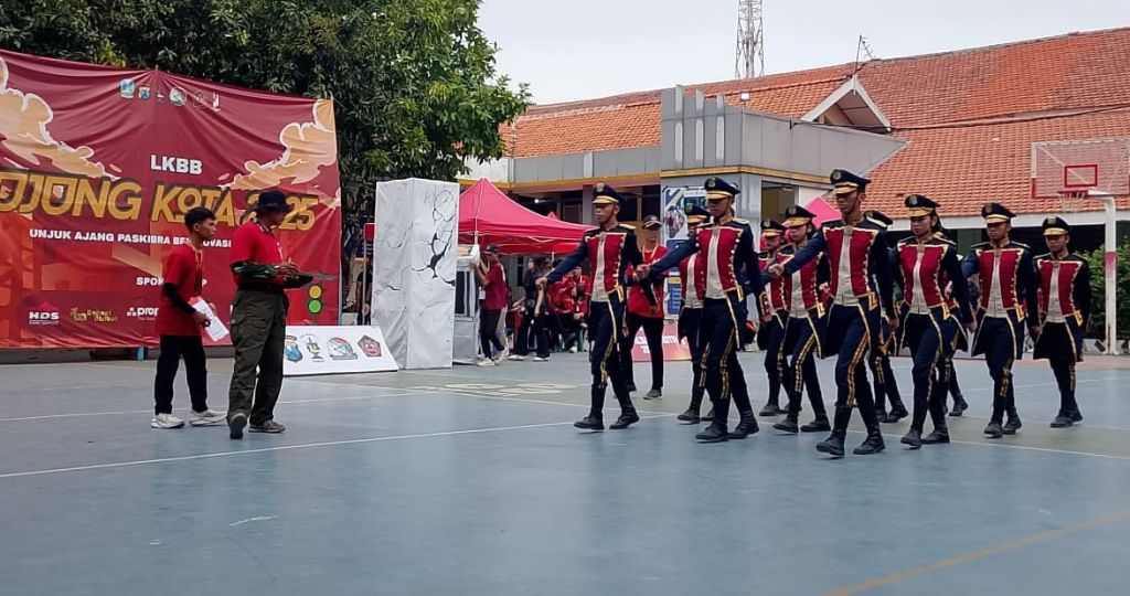 Semangat Paskibra Menggema di SMKN 3 Surabaya lewat LKBB ‘Ujung Kota
