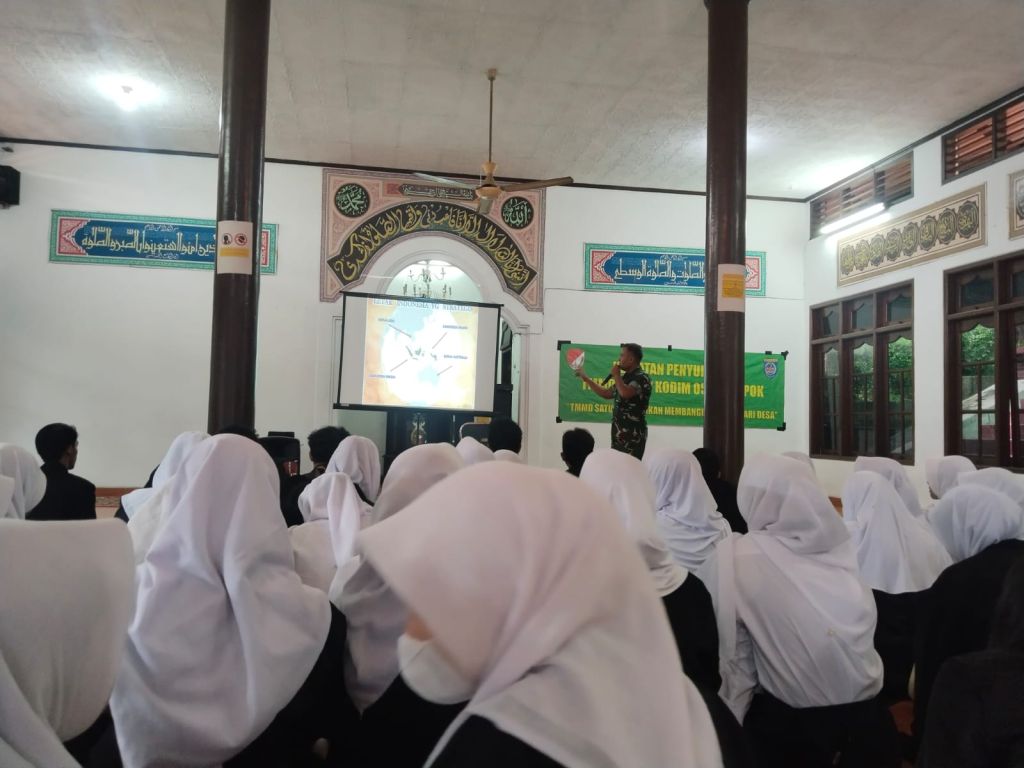 Pelajar SMK YAPEMRI Dikuatkan Jiwa Nasionalismenya Lewat TMMD 127