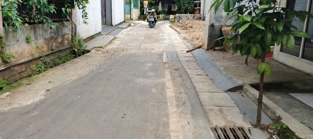TNI dan Warga Gotong Royong Tuntaskan Pembangunan Drainase di Bojong Lio