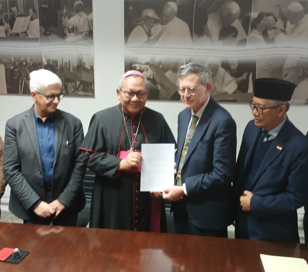 Bahasa Indonesia Resmi Jadi Bahasa ke-57 di Vatican News