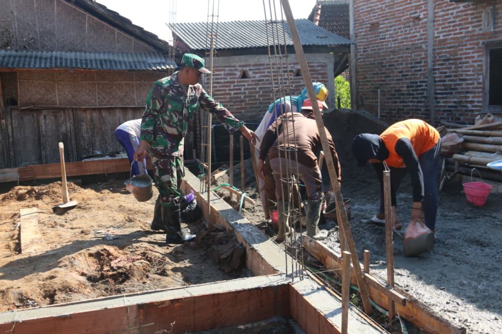Satgas TMMD Reguler ke-128 Bangun Rumah Warga Desa Godo dari Nol