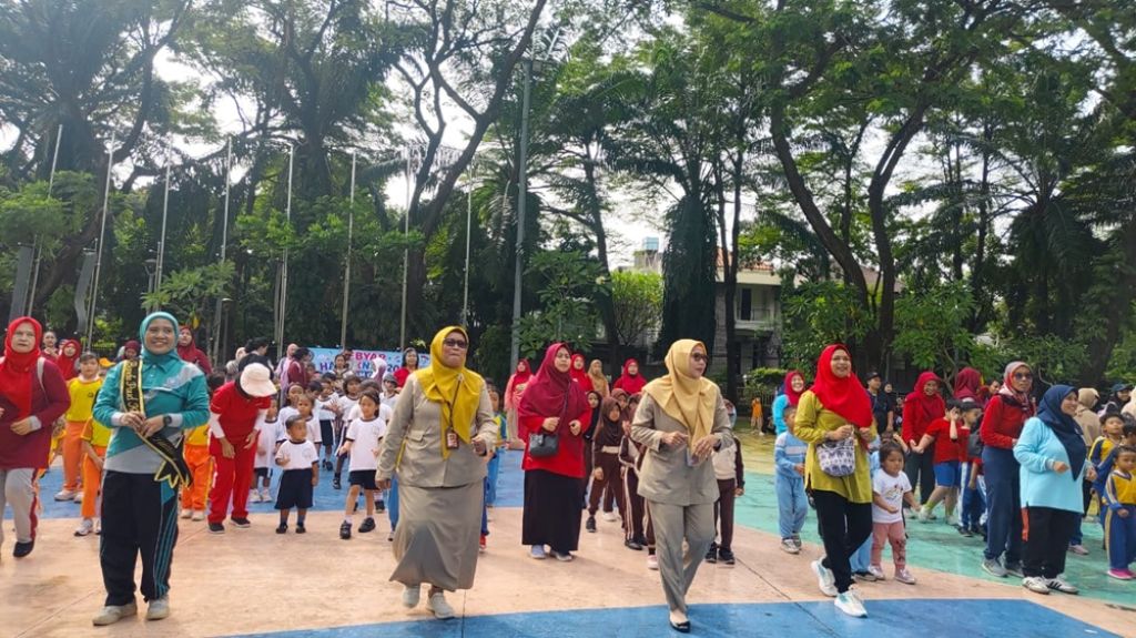 Gebyar Hardiknas 2026, Ratusan Anak PAUD dan TK Menteng Ramaikan Senam Ceria di Taman Menteng