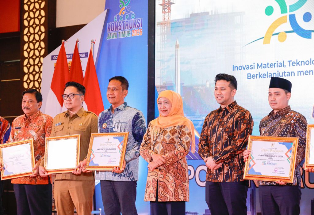 Khofifah: Jasa Konstruksi Harus Jadi Motor Ekonomi Jatim dan Pembuka Lapangan Kerja Baru