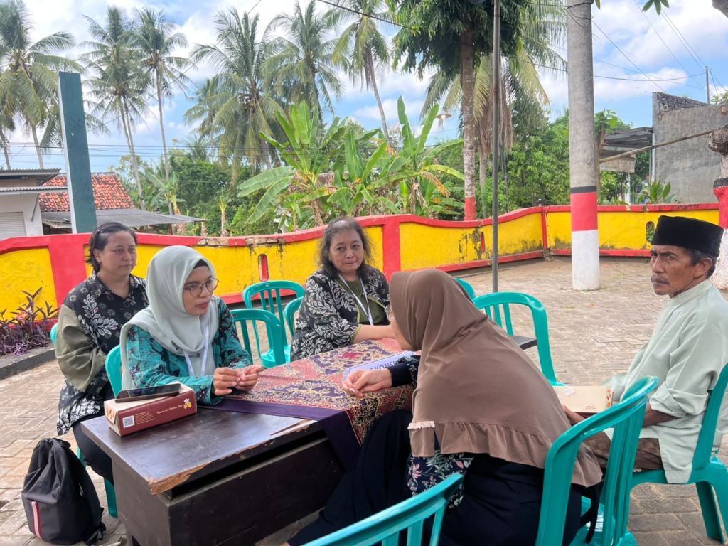 FK UWKS Edukasi Warga Sumenep, Tekankan Pentingnya Pemeriksaan Kesehatan untuk Cegah Diabetes Melitus